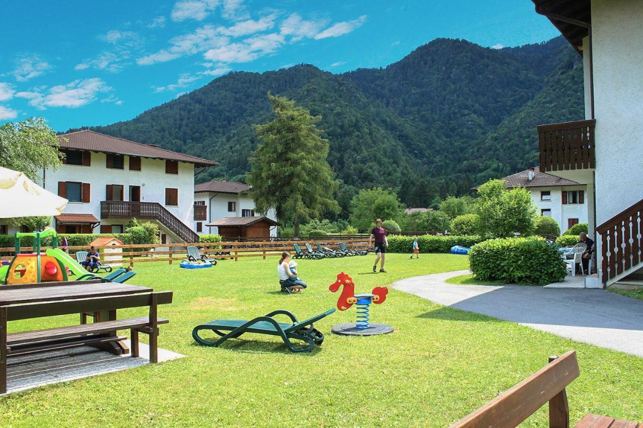 Casa Alberta Pieve Di Ledro Exteriör bild